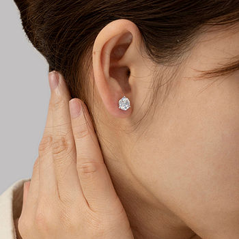 1/10 Carat Diamond Stud Earrings