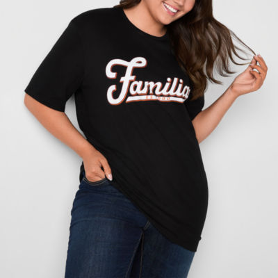 Hope & Wonder Hispanic Heritage Month Unisex Extended Sizes Short Sleeve 'Familia Es Todo' T-Shirt