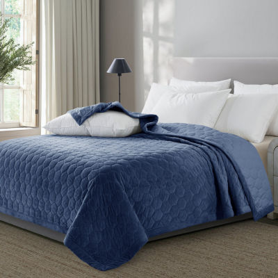 St. James home Reversible Mini Honeycomb Down Alternative Blanket