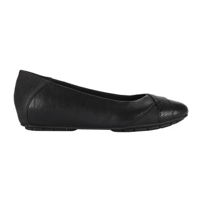 Btrue By Baretraps Kaylee Womens Round Closed Toe Slip-On Shoe