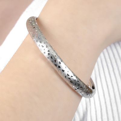 Diamond Cut Womens Sterling Silver Bangle Bracelet