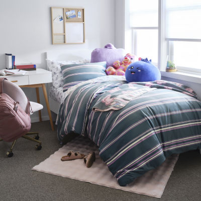 Forever 21 Samiya Comforter Set