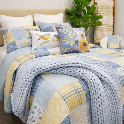 Donna Sharp Spring Flowers Hypoallergenic Quilt Set