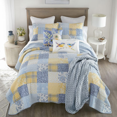Donna Sharp Spring Flowers Hypoallergenic Quilt Set