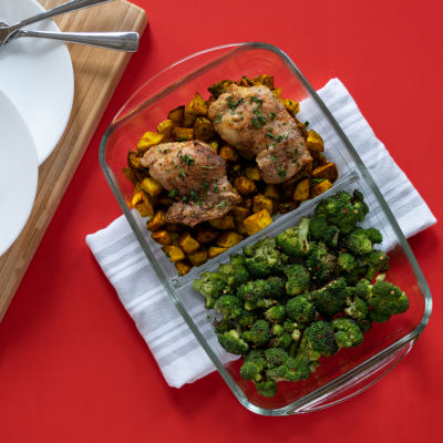 Pyrex Glass Divided 8x12 Baking Dish