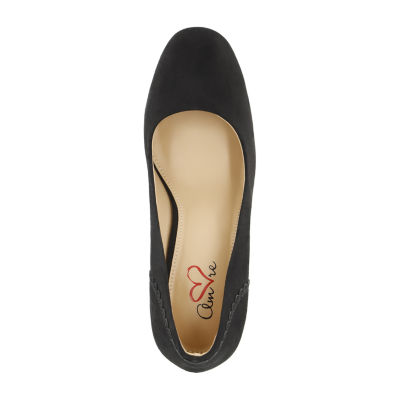 Mia Amore Danila Womens Closed Toe Block Heel Pumps