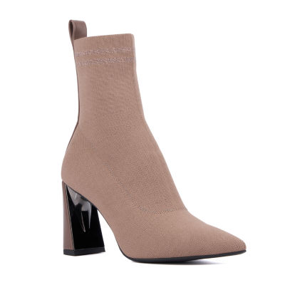 Torgeis Womens Kahili Block Heel Booties