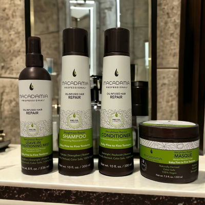 Macadamia Professional Weightless Moisture Shampoo 33.8 oz.