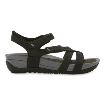 bare traps sandals