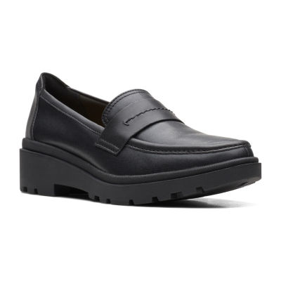 Clarks Womens Call Ease Slip-On Shoe