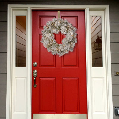 National Tree Co. Snowy Bristle Pine Indoor Outdoor Christmas Wreath