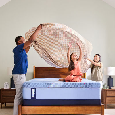 Sealy Posturepedic Fairholt 13" Hybrid Medium Tight Top - Mattress Only