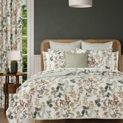 Royal Court Evergreen Floral Quilt Set
