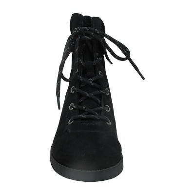 st john's bay womens yosemite lace up boots block heel