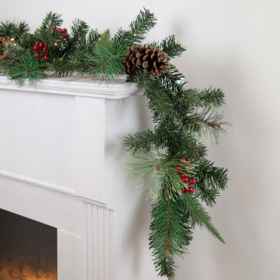 Northlight Berry Pre-Lit Christmas Indoor Garland