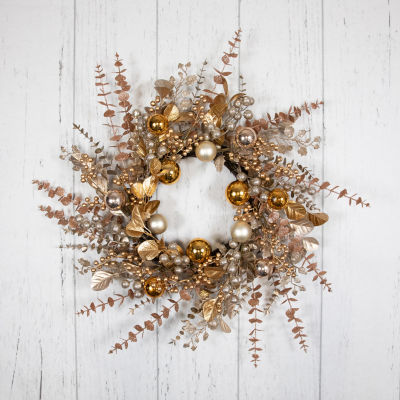 Northlight Holly And Berry Indoor Christmas Wreath