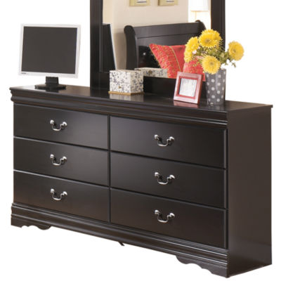 Signature Design by Ashley® Gilmore Dresser