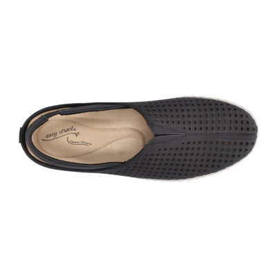 Easy Street Sofresh Womens Round Slip-On Shoe