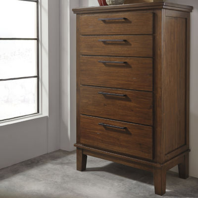 Signature Design by Ashley® Ralene 5-Drawer Chest