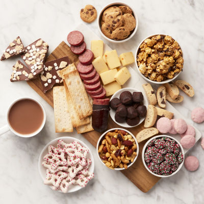 Hickory Farms Deluxe Merrymaker Gift Basket Set