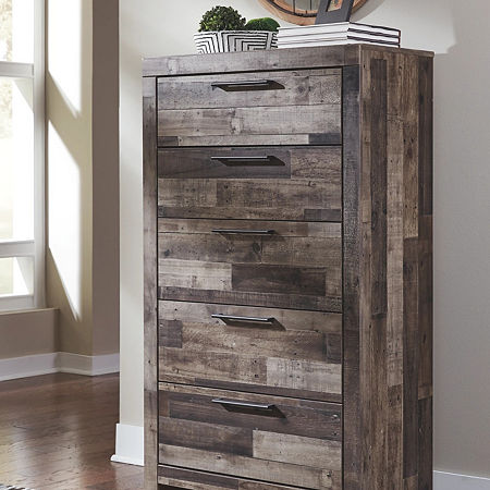 Signature Design By Ashley Benchcraft Derekson 5-Drawer Chest, One Size, Multiple Colors