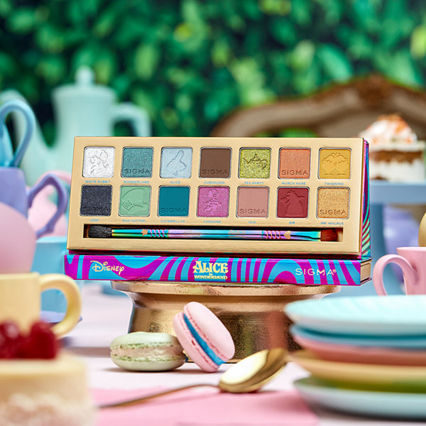 Sigma Beauty Disney Alice In Wonderland Eyeshadow Palette