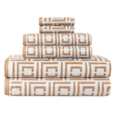 Liz Claiborne Signature Plush Logo Bath Towel