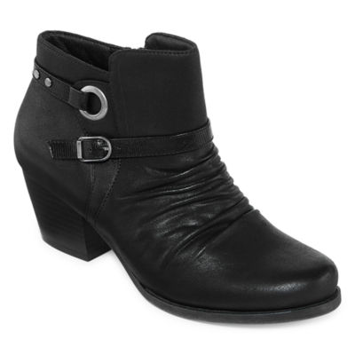 Yuu sale ankle booties