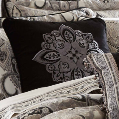 Queen Street Giselle Square Throw Pillow