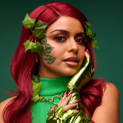 NYX Poison Ivy Halloween Look