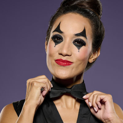 Jester Girl Halloween Look