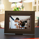 Brookstone PhotoShare Friends and Family Smart Frame – 10.1-inch
