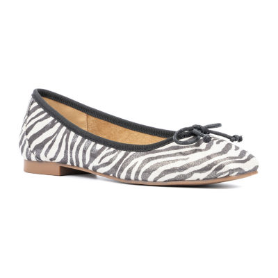 New York & Company Womens Paulina Ballet Flats