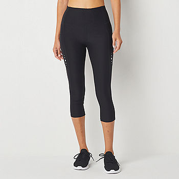 Nike Dry Training Capri Pant in Black for Women