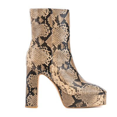 New York & Company Womens Raylyn Block Heel Chelsea Boots