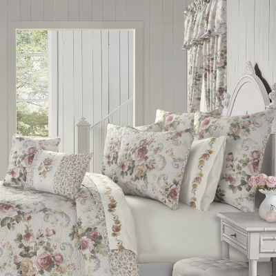 Royal Court Chablis Floral Quilt Set