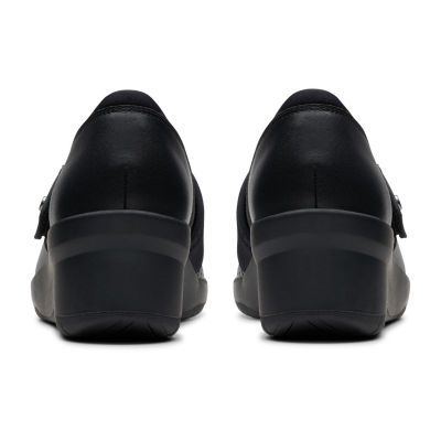 Clarks Suttyn May Womens Moc Closed Toe Slip-On Shoe
