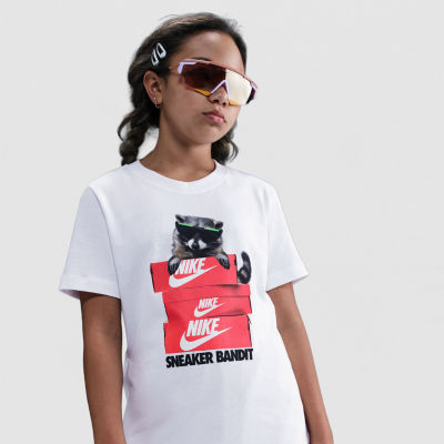 Nike Club Big Kid Unisex Crew Neck Short Sleeve Classic Fit Graphic T-Shirt