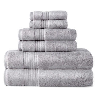 Liz Claiborne Signature Plush Bath Towel