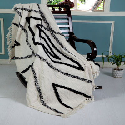 LR Home Logan Diamond Washable Throw