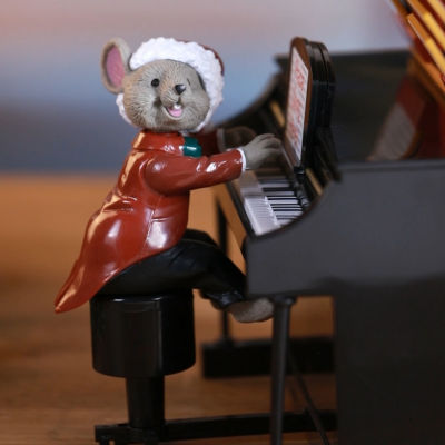 Magical Maestro Mouse Animated Christmas Figurine