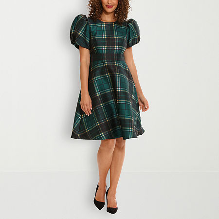 Vintage Evening Dresses, Vintage Formal Dresses Clover And Sloane Short Sleeve Plaid Fit  Flare Dress 8 Green $46.72 AT vintagedancer.com