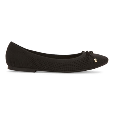 Pop Womens Amused Slip-On Shoe