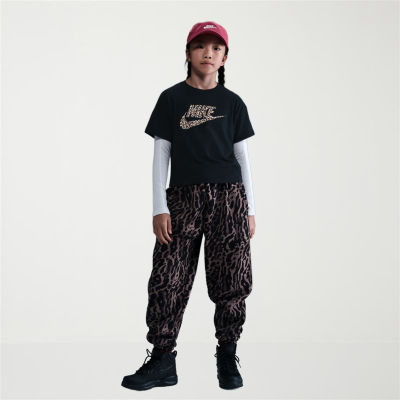 Nike Big Kid Girls Crew Neck Short Sleeve Boxy Fit Graphic T-Shirt