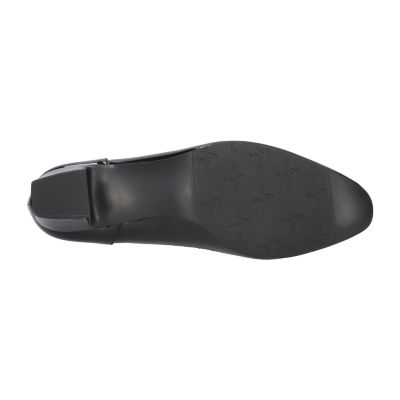 Easy Street Womens Giana Closed Toe Flat Heel Pumps