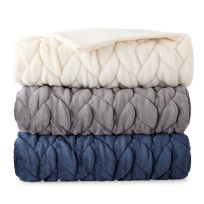 Liz Claiborne Chunky Chevron Throw