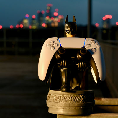 Exquisite Gaming Cable Guys Dc Comics Batman - Charging Phone & Controller Holder Batman Gaming Accessory