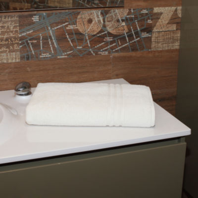 Linum Home Turkish Cotton Textiles Denzi 35" x 66" Bath Sheet