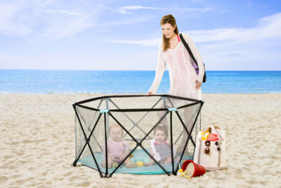 Regalo My Play 6 Panel Portable Play Yard