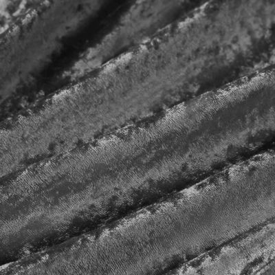 Intelligent Design Isabel Velvet Duvet Cover Set with decorative pillow